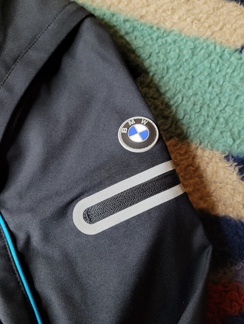 BMW Athletics Jacket Womens Small Black Full Zip Removable Sleeves Reflective - Picture 4 of 9